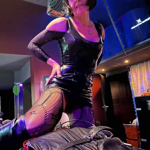 Lady Dana - Foto 58 von 88