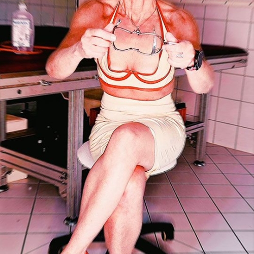 Bizarräztin Lady Dana - Foto 8 von 31