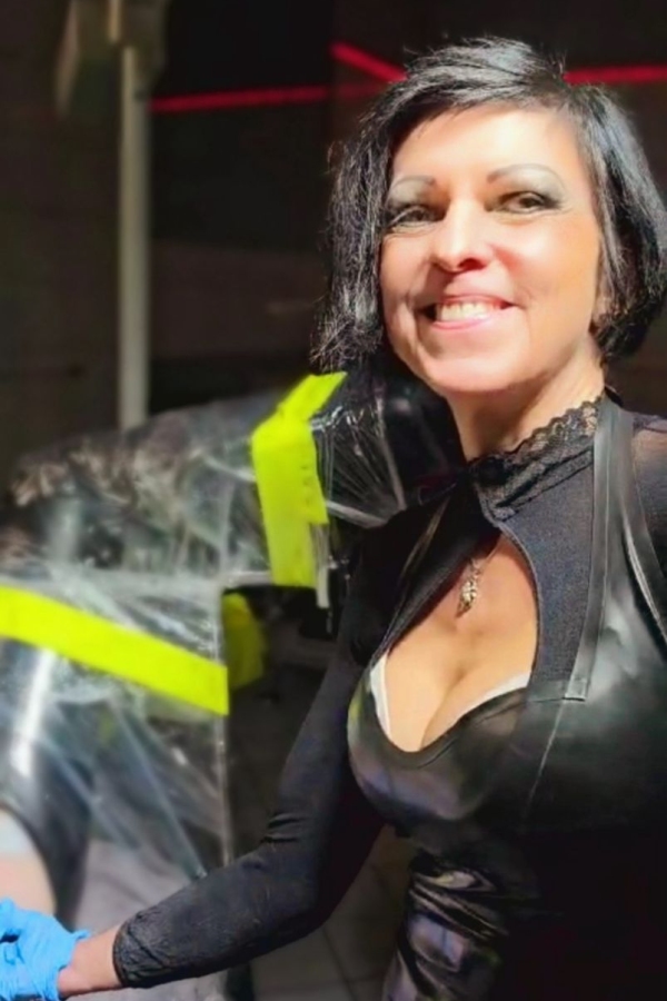 Bizarräztin Lady Dana